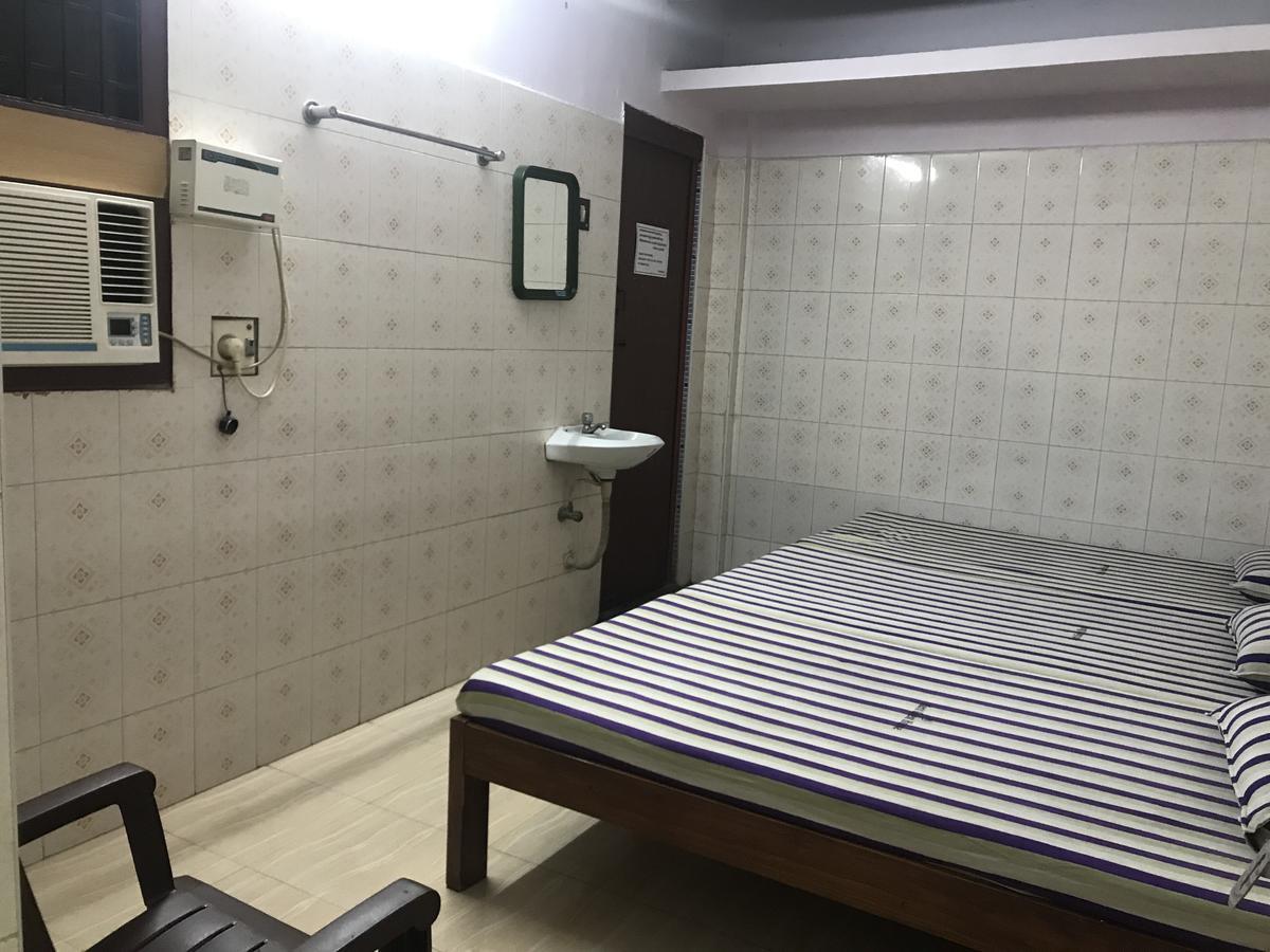 Merit Guest House Ченнаи Экстерьер фото
