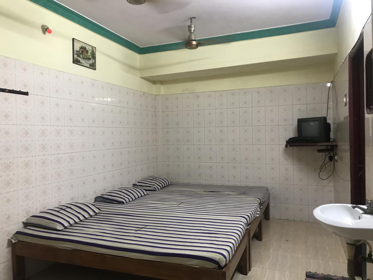 Merit Guest House Ченнаи Экстерьер фото