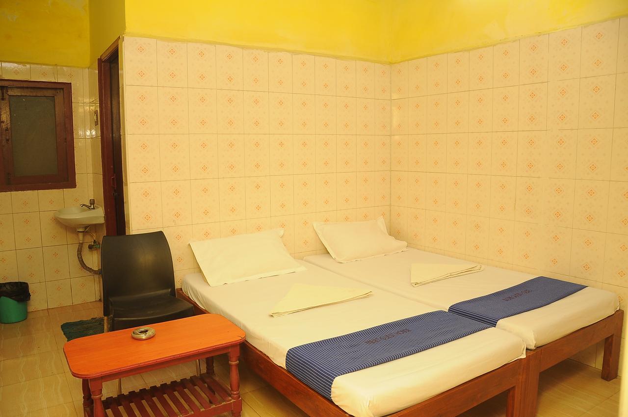 Merit Guest House Ченнаи Экстерьер фото